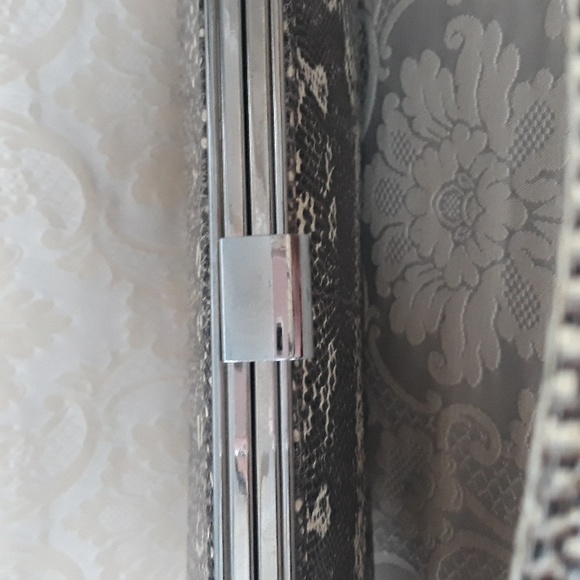 Vintage 1960's snakeskin evening purse - Picture 6 of 11